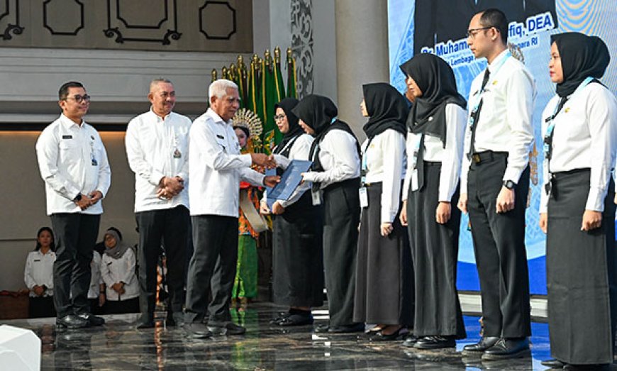 WAGUB SUMUT  LUNCURKAN SUMUT CORPORATE UNIVERSITY