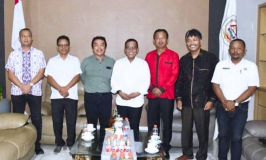 BUPATI TAPTENG TERIMA KUNKER DPRD TAPUT BAHAS DUKUNGAN HIBAH KONI UNTUK PORPROVSU