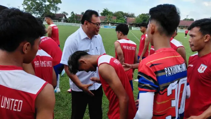 BUPATI DELI SERDANG MOTIVASI PAYA BAKUNG UNITED JELANG LIGA 4 PIALA PRESIDEN 2026