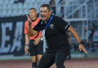 MARCOS SANTOS TEGASKAN KESETIAANNYA UNTUK AREMA FC