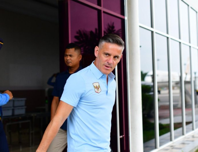 John Herdman dan Erick Thohir Tiba di Kualanamu, Siap Saksikan Timnas Indonesia U-19 vs Australia