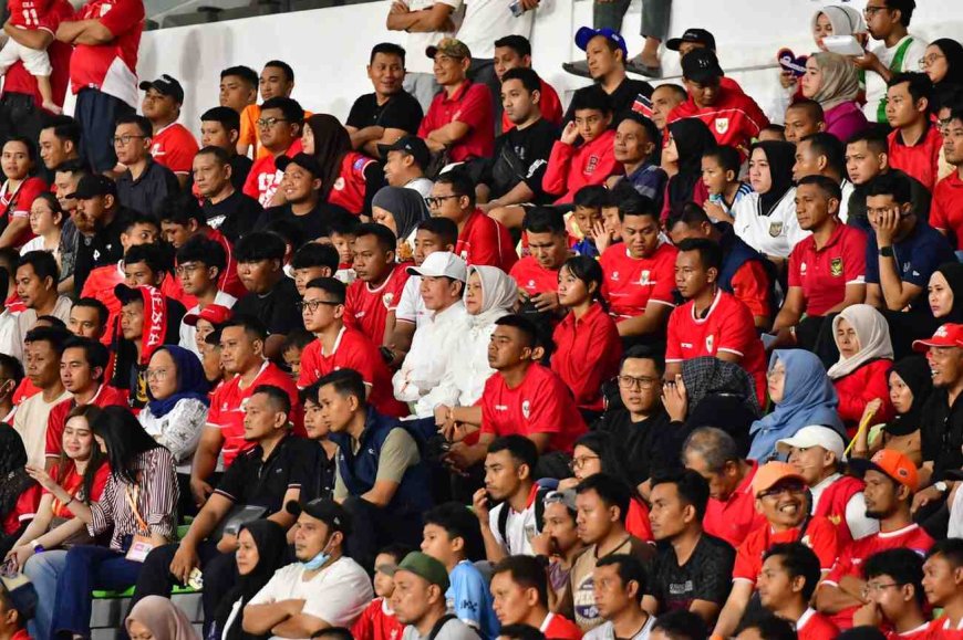 Disaksikan Jokowi, Timnas Indonesia Taklukan Vietnam 2-1