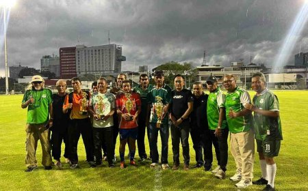 Ketum KONI Medan Hadiri Penutupan Turnamen All Star Mantan PSMS Piala Wali Kota