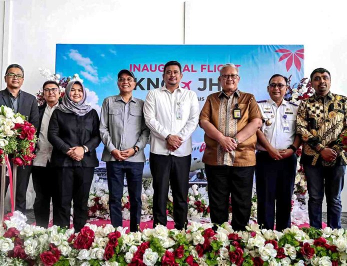 Gubsu Bobby Resmikan Penerbangan Perdana Wings Air Kualanamu–Mandailing Natal