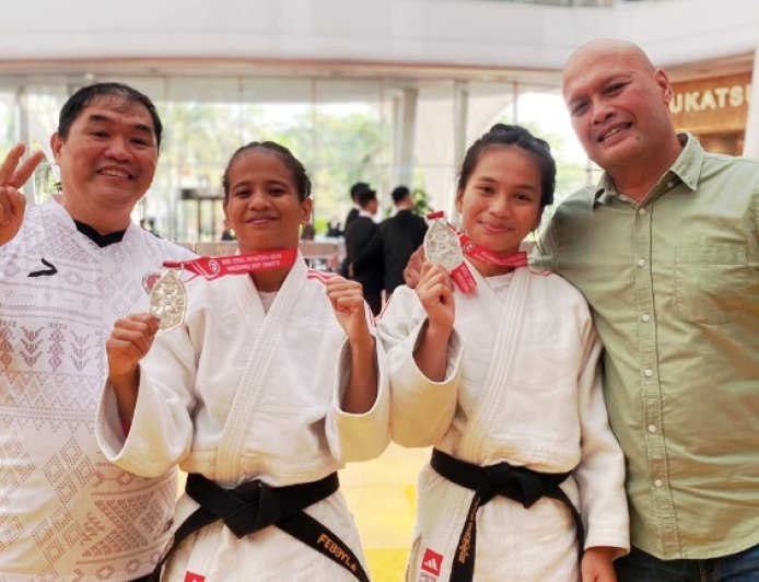 Mahasiswi STOK Bina Guna Raih Dua Medali Perak di Kejurnas Judo Mahasiswa 2026