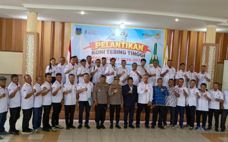 Hatunggal Siregar Lantik Pengurus KONI Tebing Tinggi