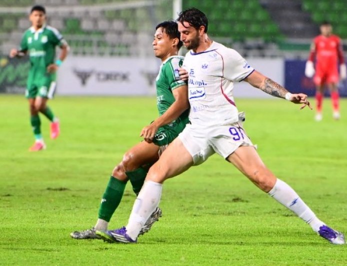 PSMS Medan Tumbangkan PSIS 2-1 di Stadion Utama